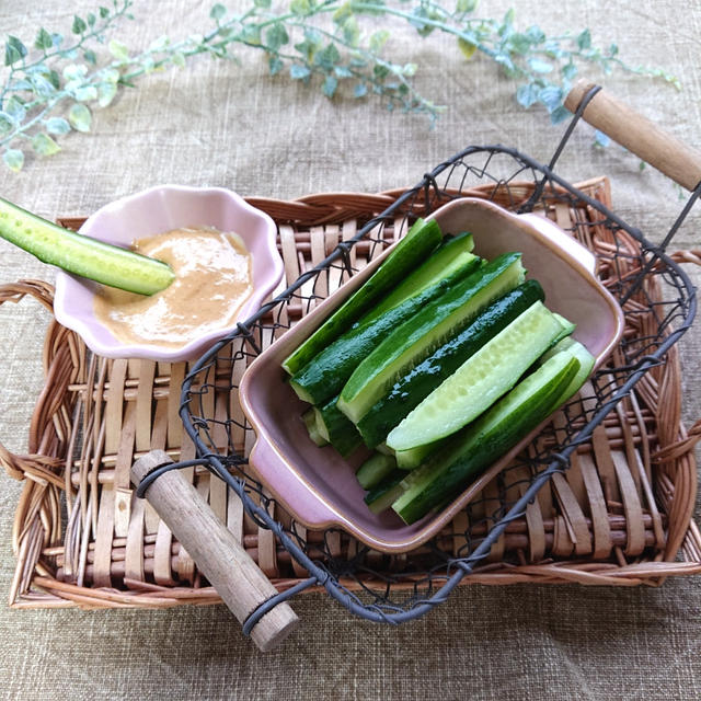 きゅうりの味噌マヨディップ