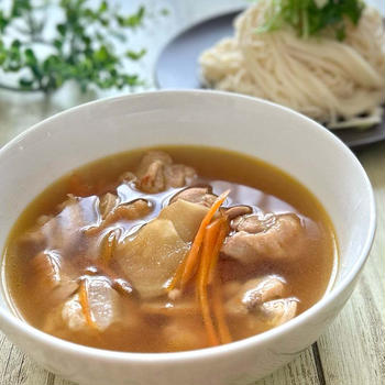 【休日ランチ】ひやむぎで！　生姜醤油　鶏つけ麺