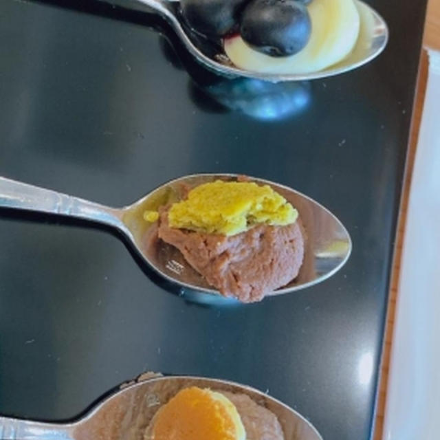 天と里の茶の間