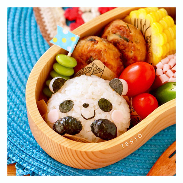 パンダおにぎりと、野菜がたっぷり摂れる照り焼きナゲット♪