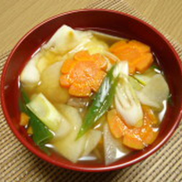 簡単だしで里芋入り雑煮