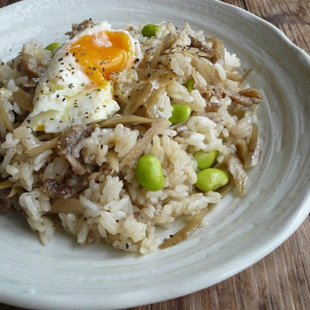 牛肉とささがき牛蒡の混ぜご飯♪