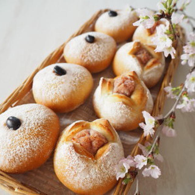あんパンが食べたい！桜あんパンと白あんパン。。。