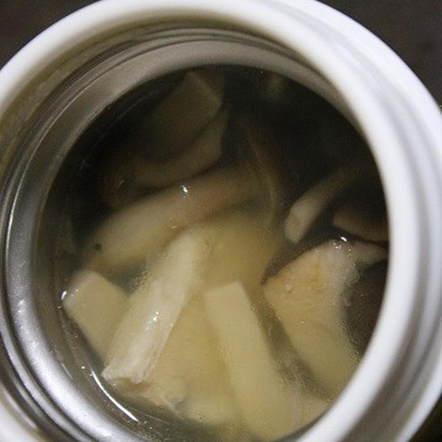 11月8日　　厚切り豚バラ肉の塩生姜スープ