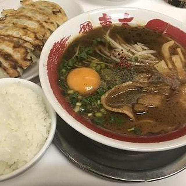 徳島ラーメン。８８か所参り。刺身とサイコロステーキの晩ご飯