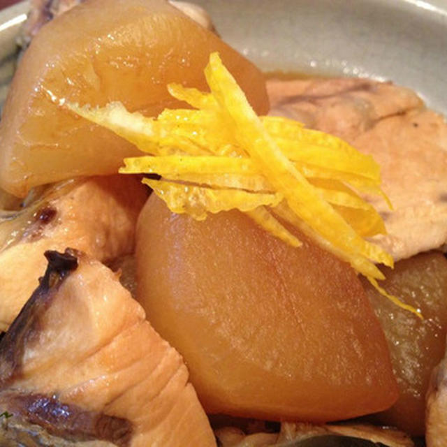 「鰤のあら炊き」と「せいろ蒸しの野菜」を。