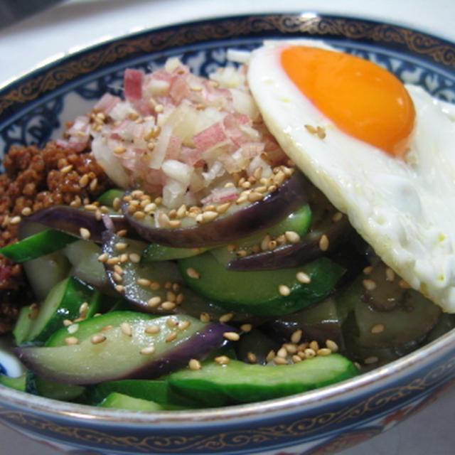 夏野菜のビビンバ・ワンタンスープ