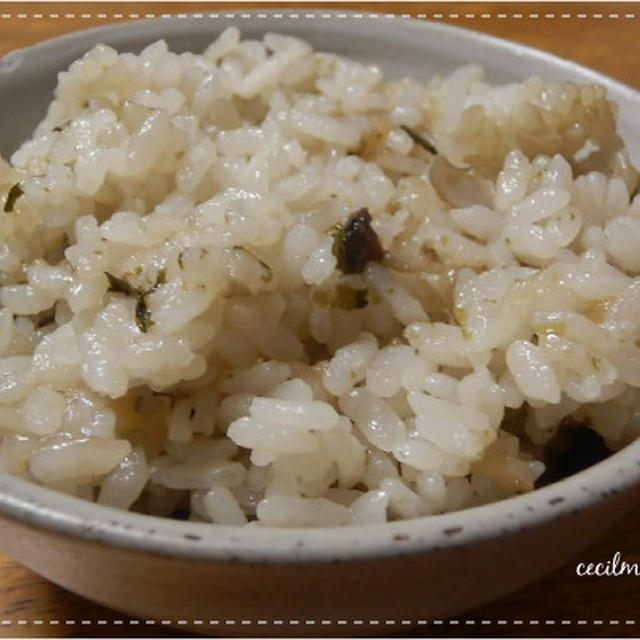 お茶漬けの素de炊き込みご飯を
