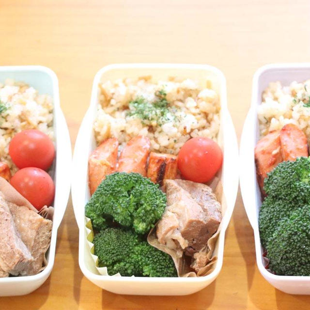 豚の角煮弁当の日(*^O^*)煮汁で炊き込みご飯も♪