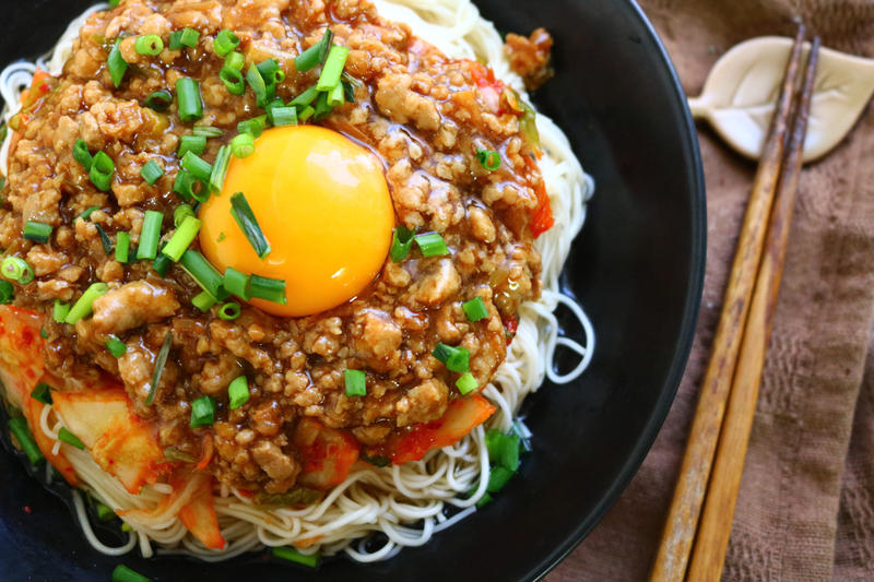 相性抜群 ひき肉 そうめん のやみつきアレンジ麺 フーディストノート