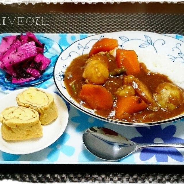 たぶん20年作ってない、ゴロゴロ野菜カレーのお昼ご飯