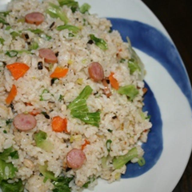 9月10日の あさごはん　　レタスと色々炒飯