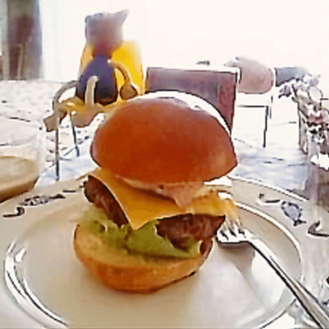 【料理レシピ】手捏ねバンズでハンバーガー