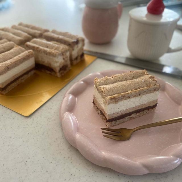 ヘーゼルナッツのアントルメ♡ぐるぐる湯種パンの新作とドラマ