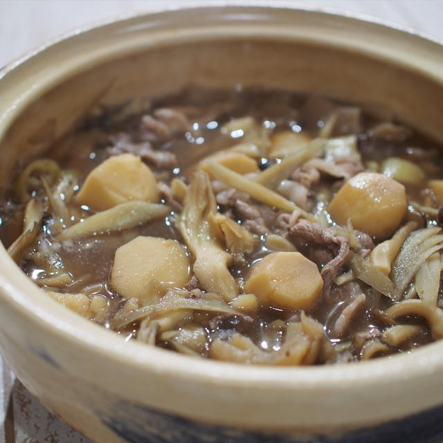 ほっくり煮えた！ ～土鍋で芋煮～