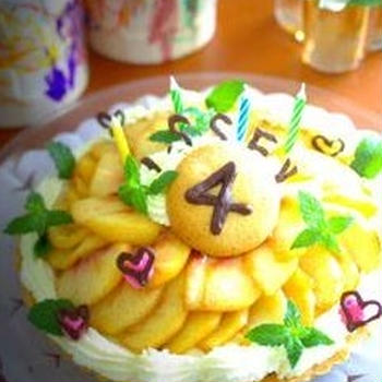 桃のタルト　4歳のバースデーケーキ