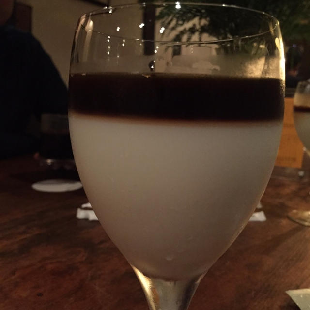 渋谷「茶亭羽當」の『オレグラッセ』を飲みました。