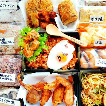 大衆食堂かよっ!!ちいかわ牛ライス弁当＆おかずバイキング(*´艸`*)＆白石区東札幌「助六」さんの「金曜日のサンド」と「マグロ山かけ」と「とんかつ」買えた～定番購入お惣菜も♪