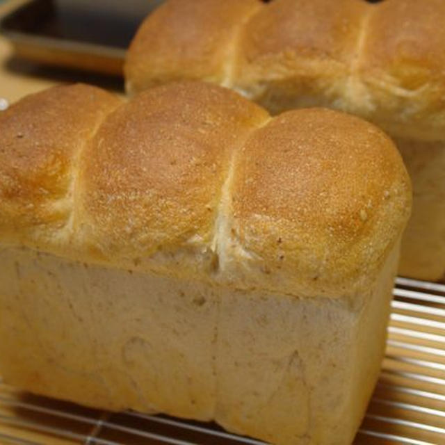 山食にクグロフでいらっしゃい！