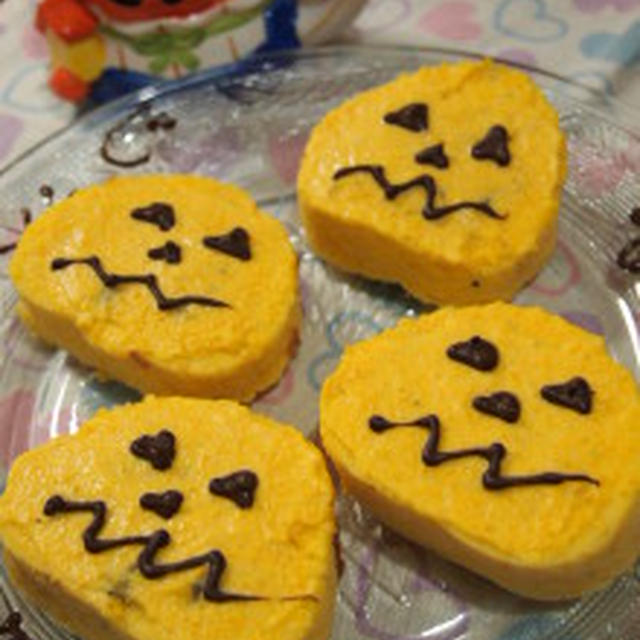 ☆HAPPY　BIRTHDAY　ハロウィンに♪　ロールケーキでジャックオランタン☆