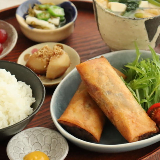 最近の朝昼晩ごはんとおやつなど（おはぎや冷凍オムライス、餅巾着味噌汁）