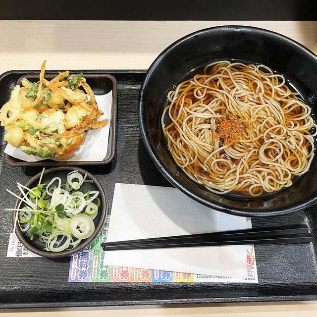 小柱と春菊のかきあげそばを啜る（番外編）〜ゆで太郎〜