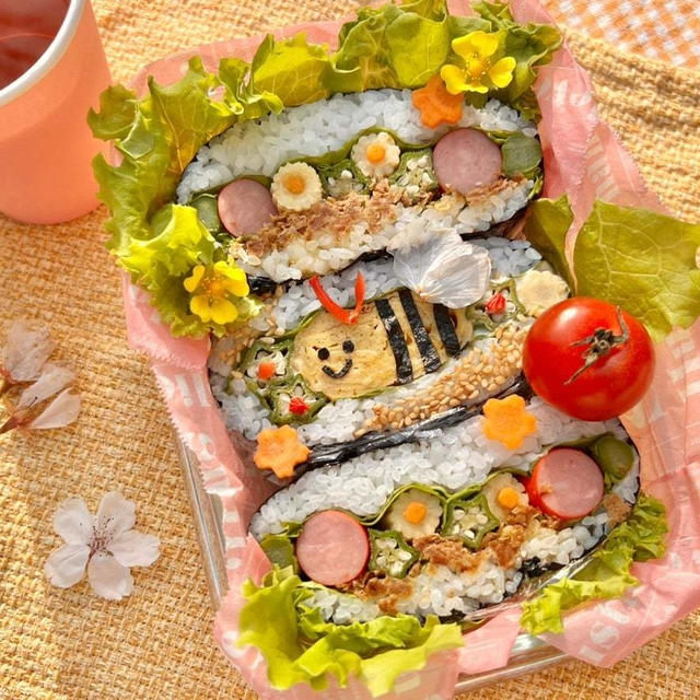 【ナマズ釣り⁉︎】春のお花見彩りおにぎらずピクニック弁当❤︎