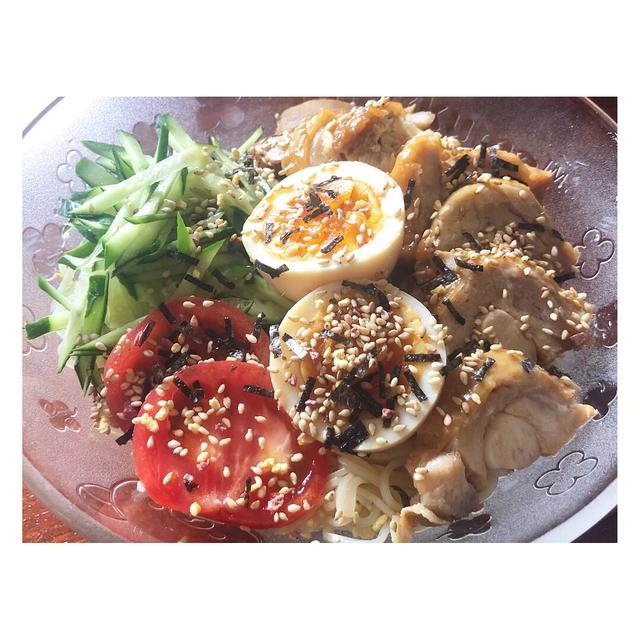 鶏チャーシュー入り冷やし中華〜♪