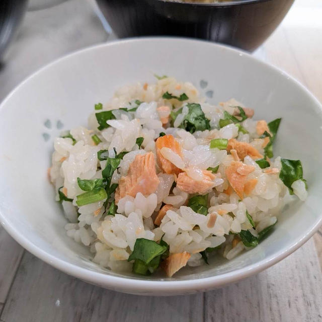 【生鮭とクレソンの混ぜご飯】愛媛は桜が満開です。