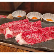 赤身焼肉のカリスマ『牛恋』看板メニュー「ピースビーフ」値下げと新メニュー！