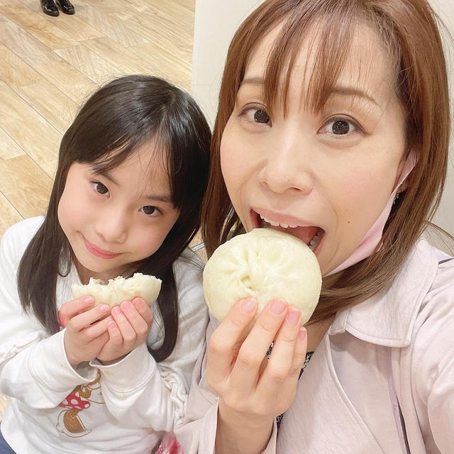 おやつは551の肉まんです！！
