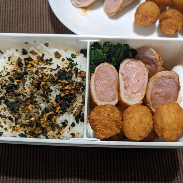 わたしのお弁当　〜ソーセージの肉巻き〜