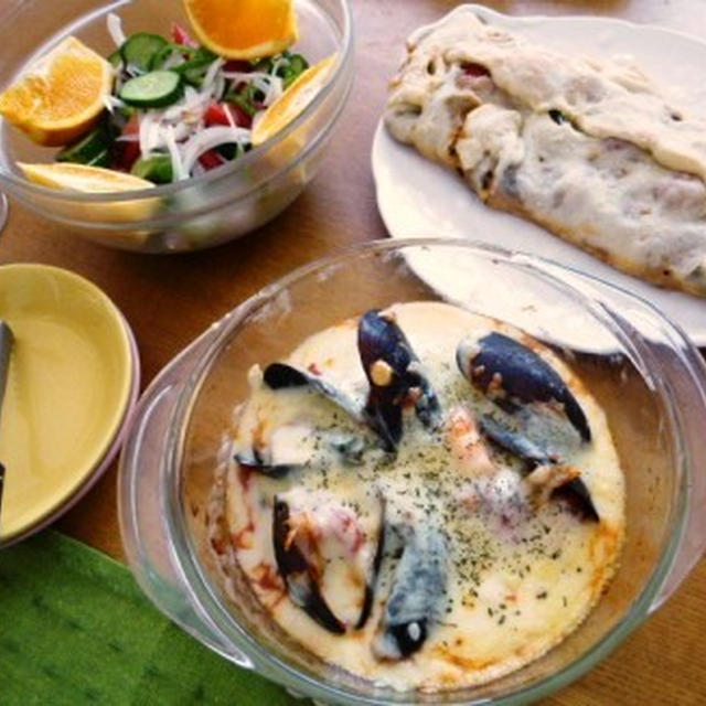 チーズとトマト、海鮮の旨味が贅沢！夏バテに効きそうなギリシャ料理「ムール貝と海老のサガナキ」と、仙台の続報（昨日の続き）