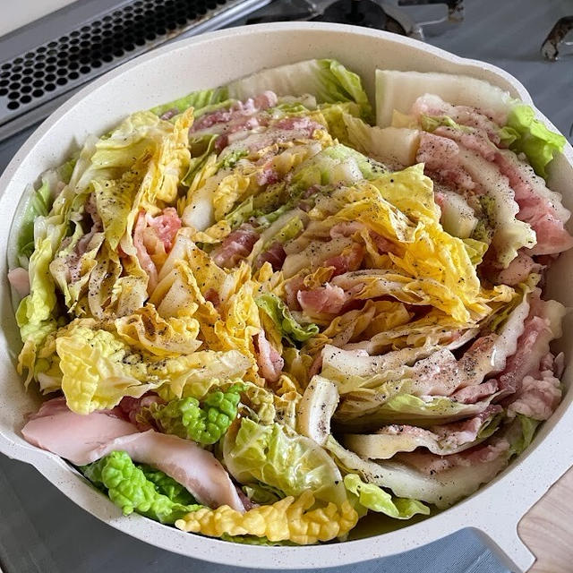 母娘3人のインスタライブのアーカイブがアップされてます！と、昨日の晩ごはんは白菜と豚バラのミルフィーユ煮と3日目おでんの始末料理
