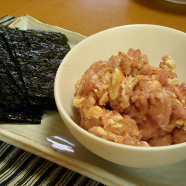 ねぎトロとクリチーのラー油和え と 鶏レバーの花椒煮