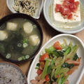 [ごはんとおかず]トマトと小松菜のにんにく炒めとか