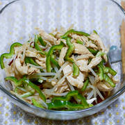 箸休めに「鶏ささ身肉ともやしの中華風サラダ」&「昨日はいつのも市場でいつものサービスランチ」