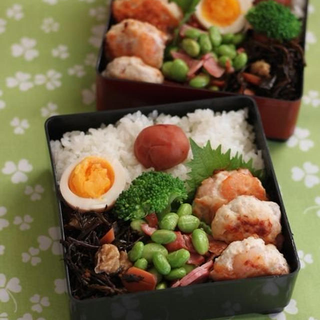 ﾌﾟﾘﾌﾟﾘ海老入り鶏ﾊﾞｰｸﾞ　☆　ｻｻﾐｶﾂｶﾚｰ♪