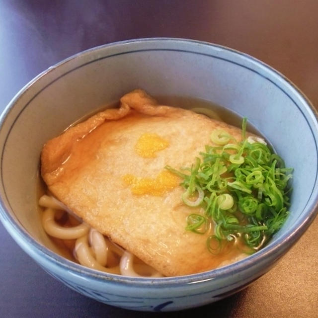 ぽたぽたお揚げのきつねうどん