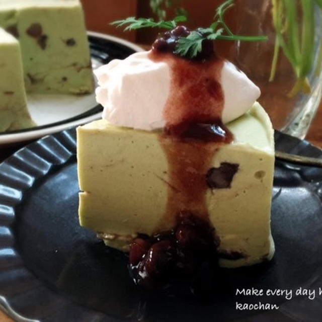 [簡単]緑茶と小豆のレアチーズケーキ