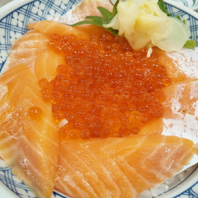 GOTOEAT☆磯丸水産でサーモンといくら丼♪いくらたっぷり