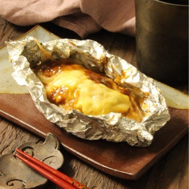 濃くうま！「秋鮭の味噌マヨチーズ」ホイル包み焼き！／フライパンで簡単にできる。
