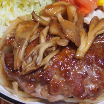 豚肉のこま切れde可愛いハンバーグ型のステーキ