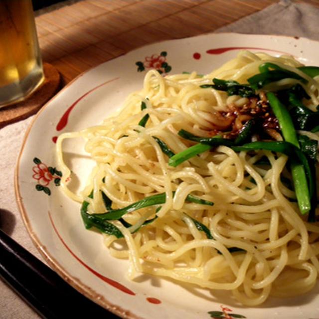 にら焼きそば豆板醤ソース