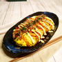 ♡♡#とん平焼き でこんばんわ*塩麹ニンニク豚こま&もやしシンプルなとん平焼きを...