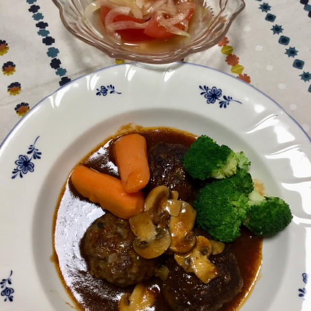 9月3週の教室、秋の始めの洋食屋さんメニューです。