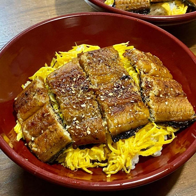 鰻丼で満腹なシニアの胃袋事情 ！