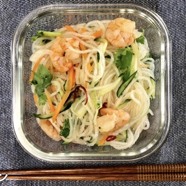 【レンジde簡単！ヤムウンセン】時短レシピなのに超絶美味しいタイの春雨サラダの作り方！