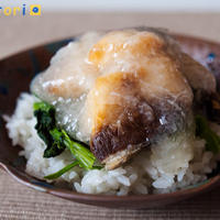 ブリのカラ揚げ丼★白だしあんがけ