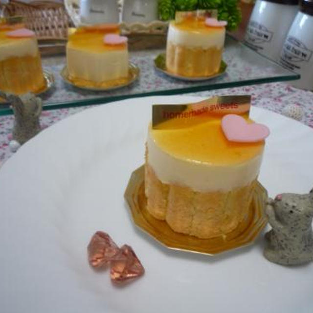 白ワインとカシスのババロアケーキ作りました！